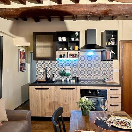 Appartamento Sweet Light And Romance On First Floor