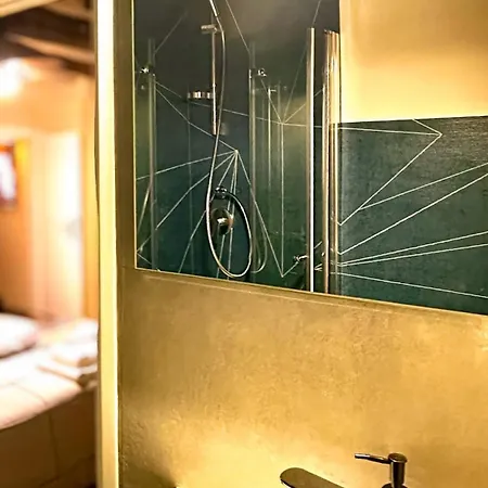 Sweet Light&romance On First Floor *