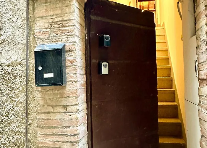 Sweet Light And Romance On First Floor Apartamento Perúgia